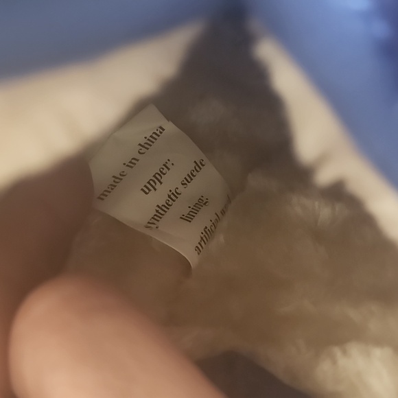 Seahawks Fur Boots - Picture 4 of 8